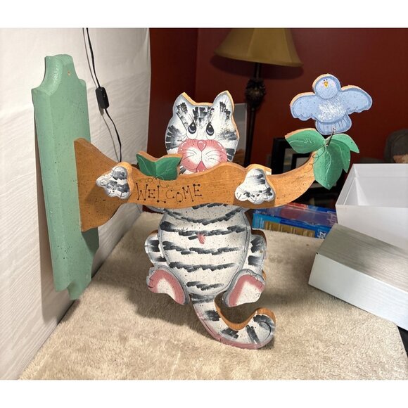 Wooden Cat Welcome Sign Tree Limb Bird Tole Paint Vintage 18" So Cute - Picture 2 of 9